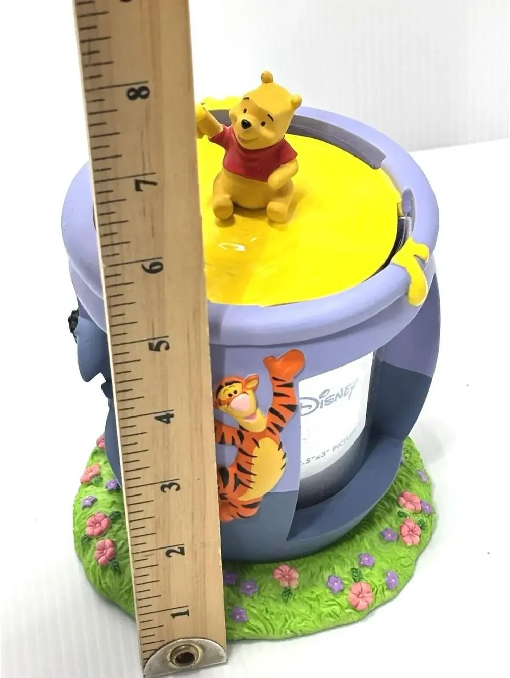 Vintage Disney Store Winnie the Pooh Spinning Honey Pot Resin Picture Frame Rare